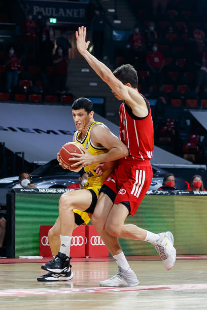 而他在37 而他在37