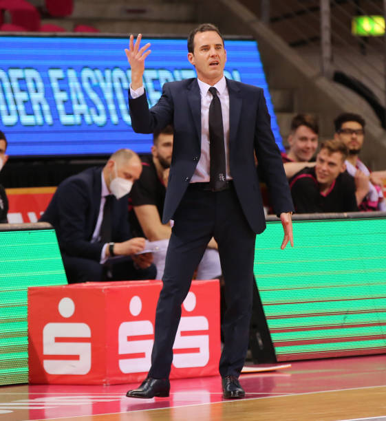 与球员之间 与球员之间